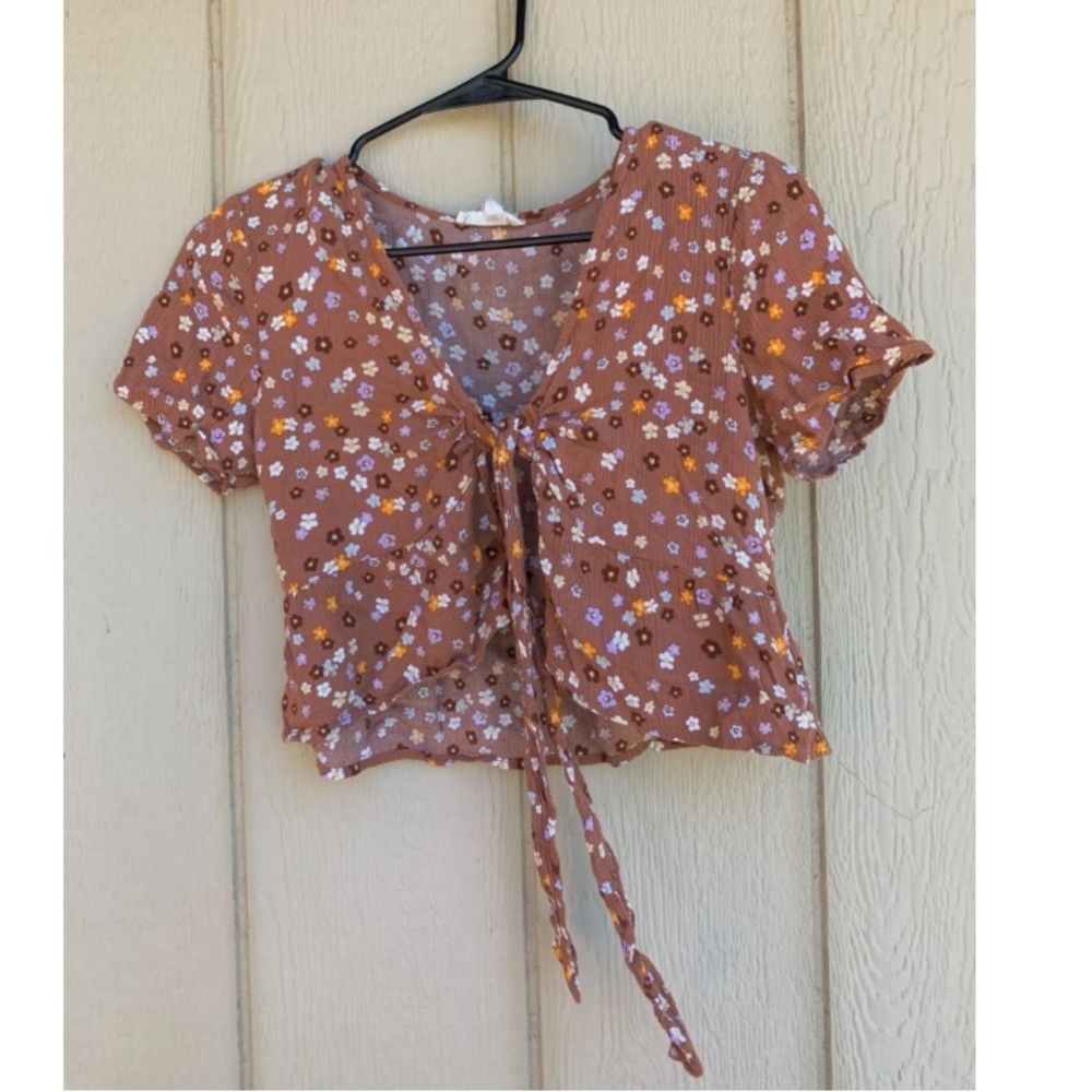 Floral Print Tie Front Croptop